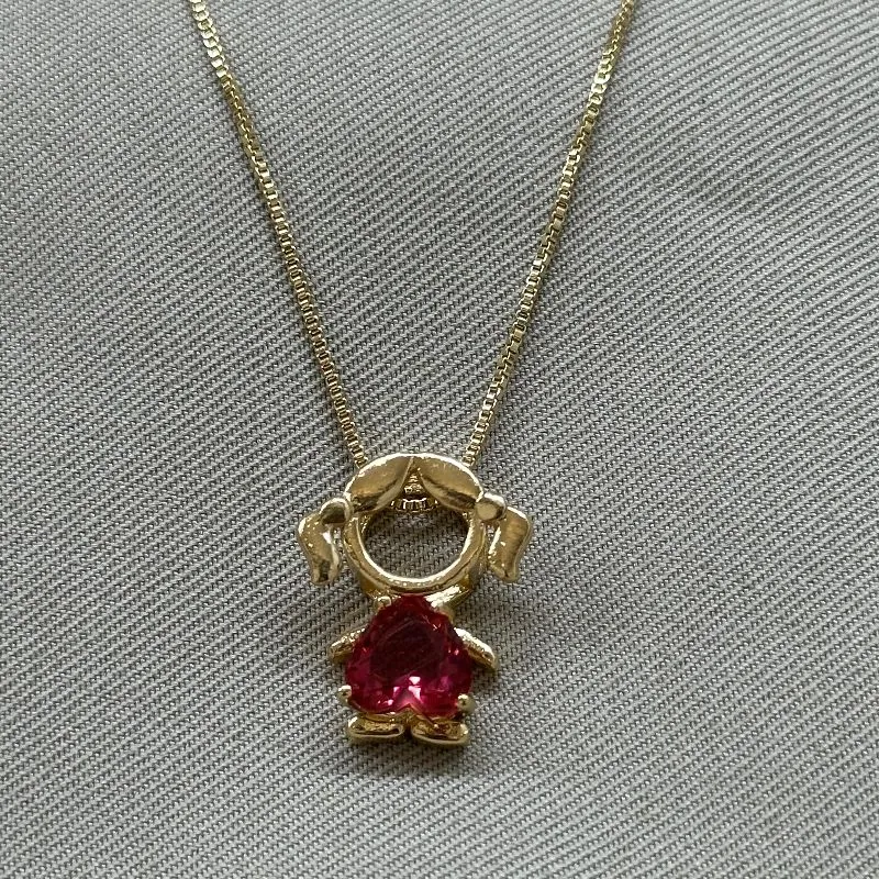 PINGENTE MENINA COM PEDRA ZIRCONIA CORAÇÃO FUCSIA